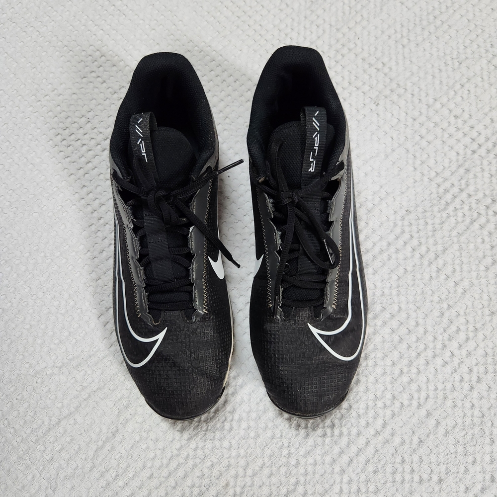 Nike Black and White Athletic Shoes